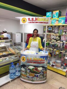 Plastik Tanıtım Standı